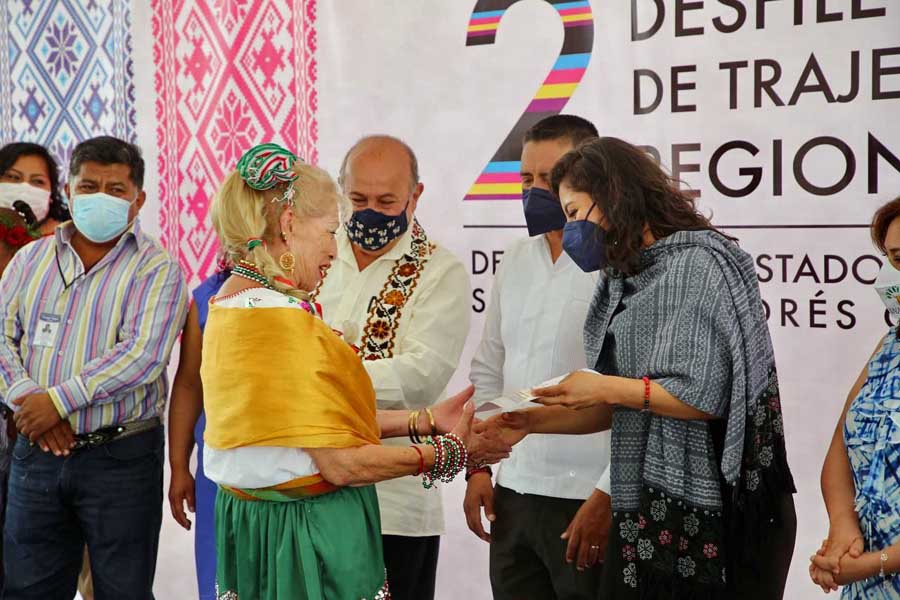 Fue San Andrés Cholula sede del Desfile de Trajes Regionales