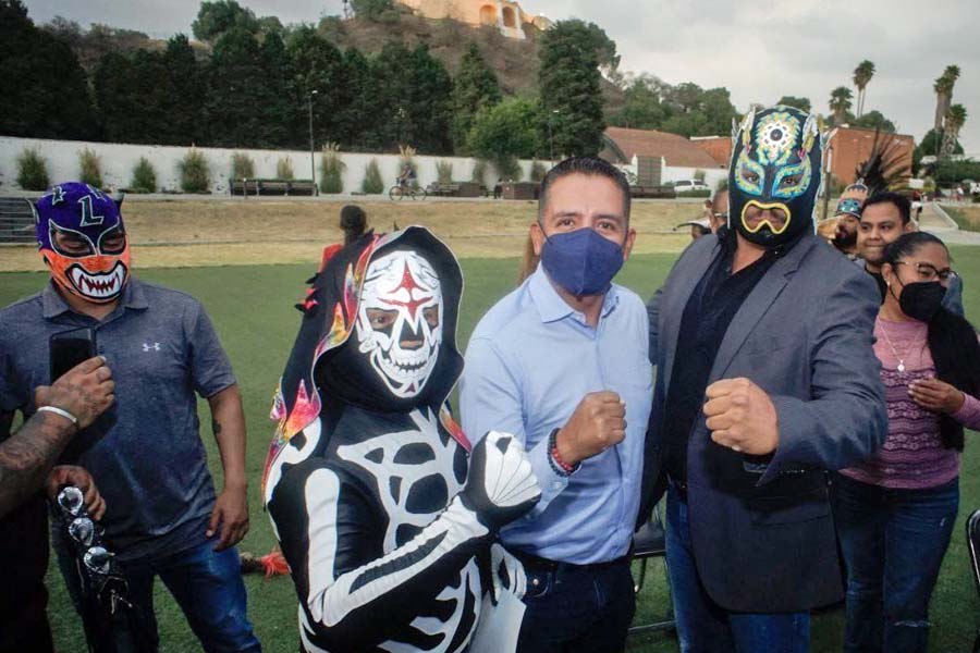 Presentó Mundo Tlatehui “La Magia de la Lucha Libre”