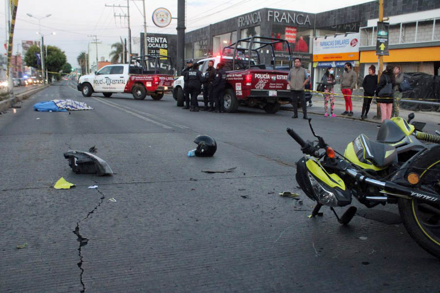 Se estrelló y murió motociclista en Prados Agua Azul