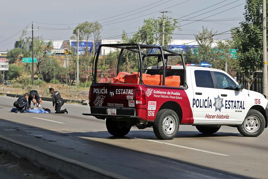 Murió abuelito arrollado al intentar cruzar la Puebla- México