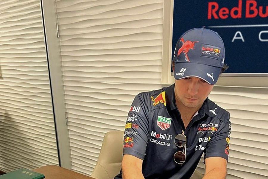 Extiende Checo Pérez su contrato con Red Bull al 2024