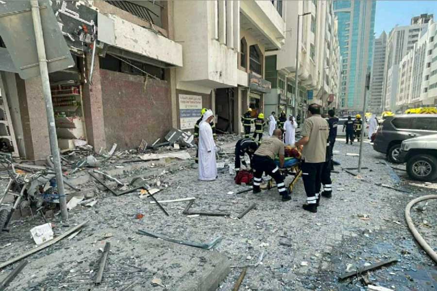 Dejó 120 heridos explosión de gas en restauran de Abu Dhabi