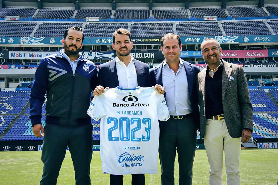 Renovó Larcamón contrato con el Club Puebla