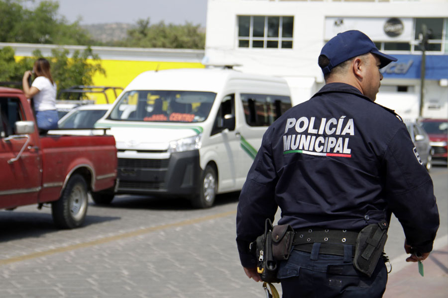 Llamó Barbosa a ediles a evaluar constantemente a policías