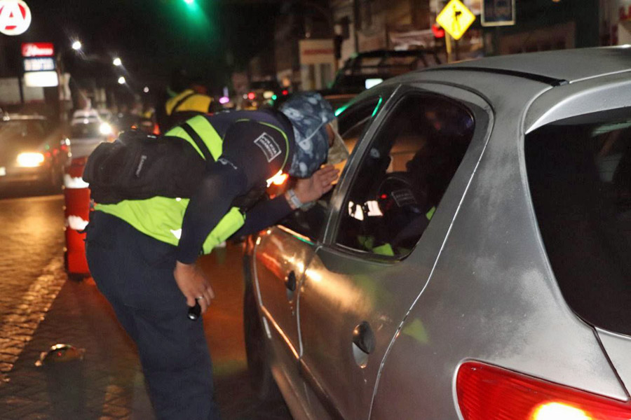 Detenidos 36 por no pasar alcoholímetro en San Pedro Cholula