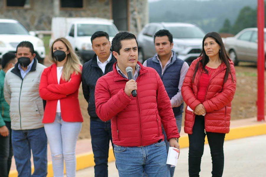 Inauguró Lorenzo Rivera pavimentación en Ciénega Larga