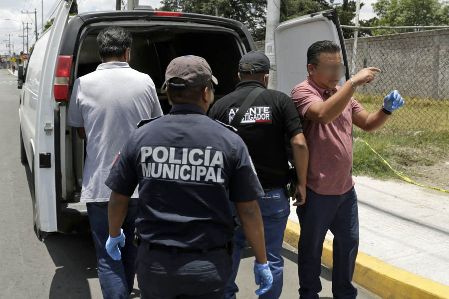 Sujeto se suicidó en barranca frente a la prepa Calderón