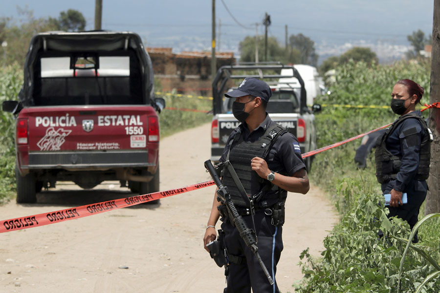 Hallan a sujeto ejecutado y torturado en Coronango