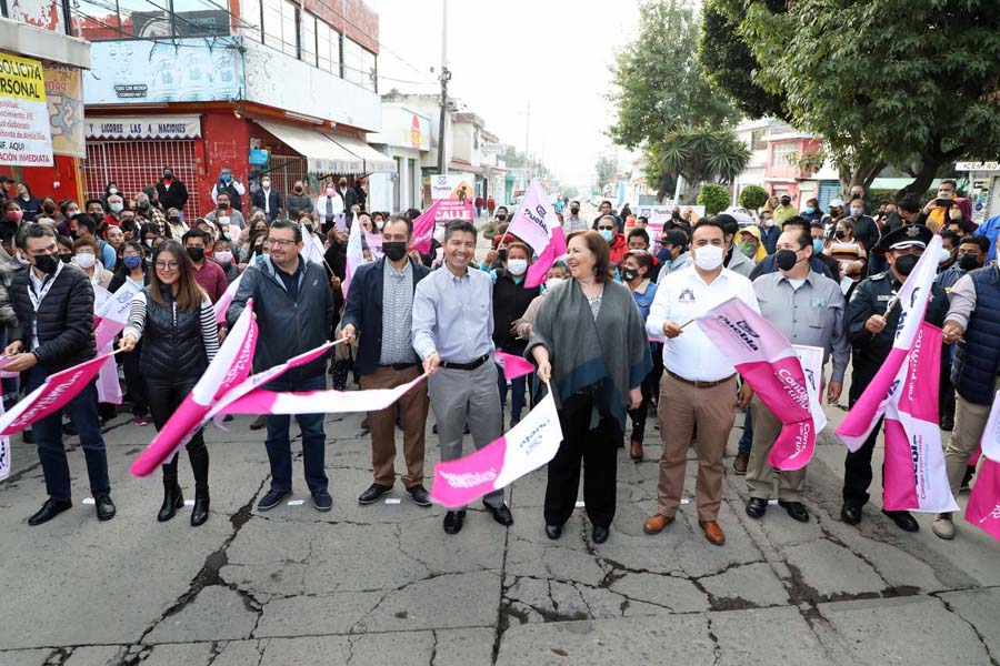 Inició Eduardo Rivera pavimentación en la Romero Vargas