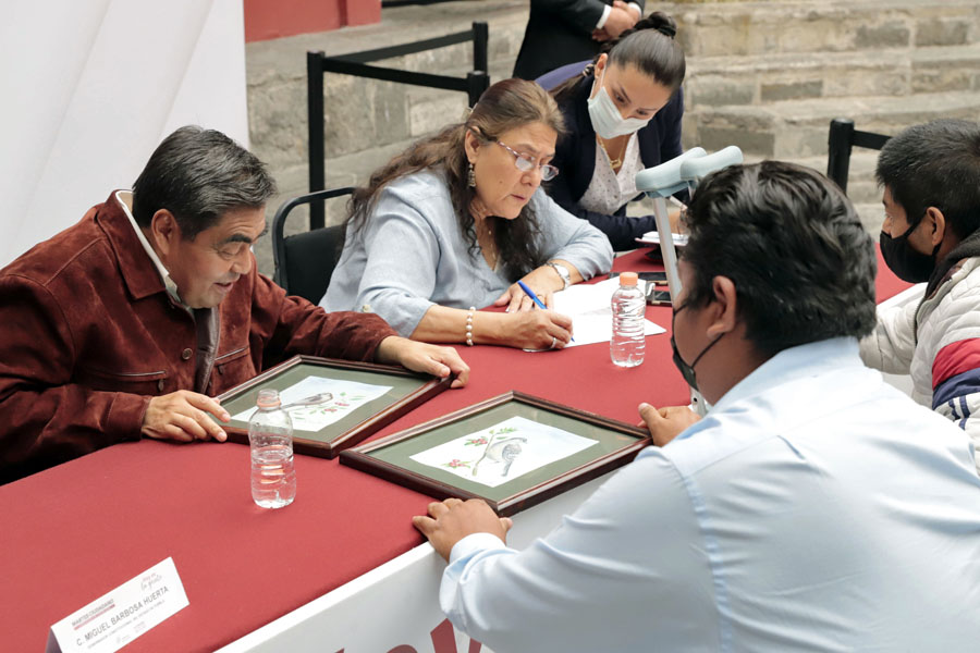 En Martes Ciudadano apoya Barbosa a educación y ciencia