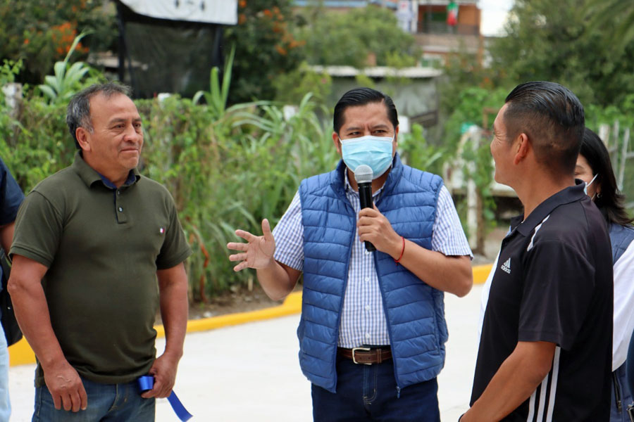 Entregó Filomeno Sarmiento obra en calle Margaritas