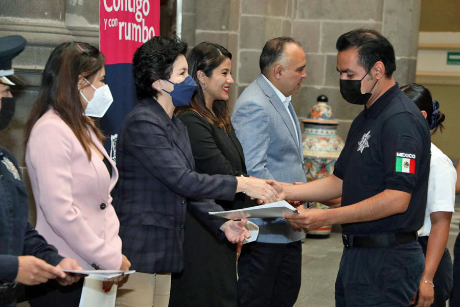 Certifican a policías en atención a mujeres víolentadas