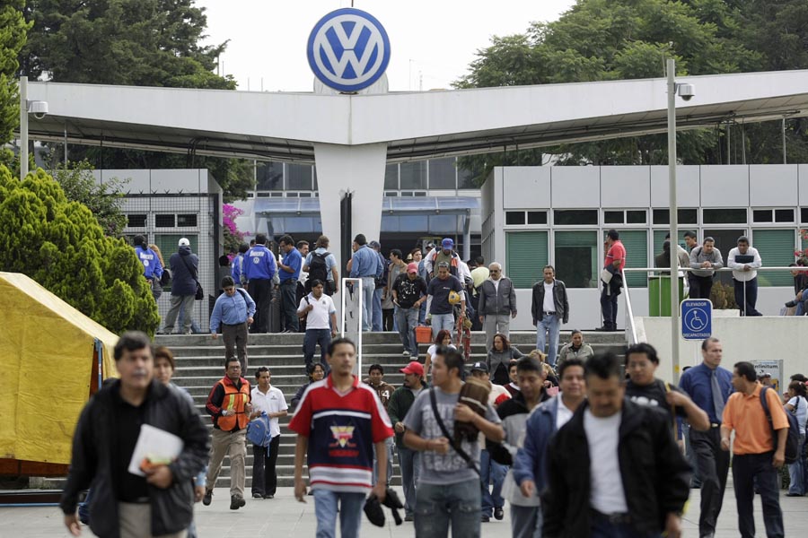 Pasan al 14 de septiembre prórroga para buscar acuerdo en VW