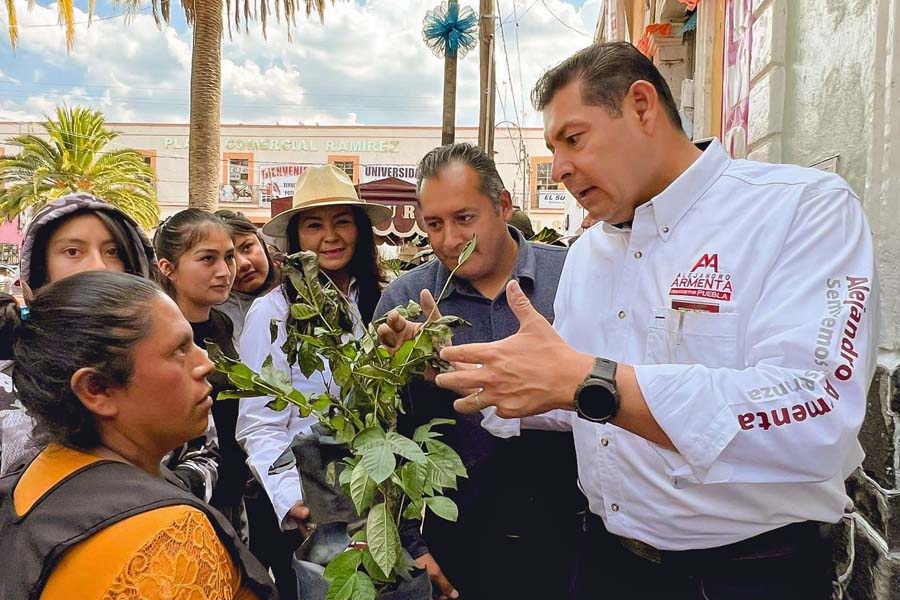 Realizó Armenta reforestación Zaragoza, Libres y Puebla