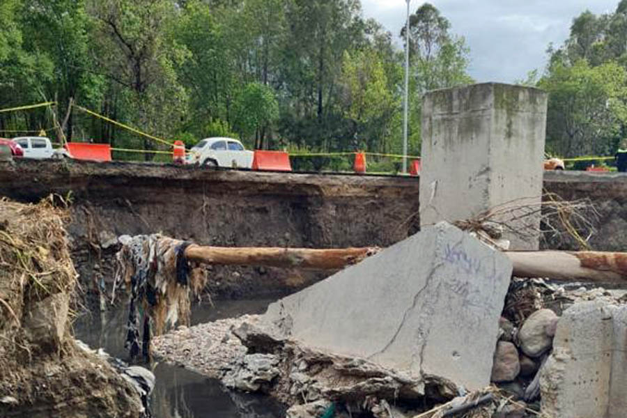 Atiende Ayuntamiento hundimiento en Bulevar Vicente Suárez