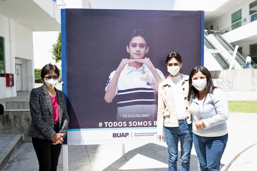 Inauguró Lilia Cedillo exposición “Todos somos BUAP”