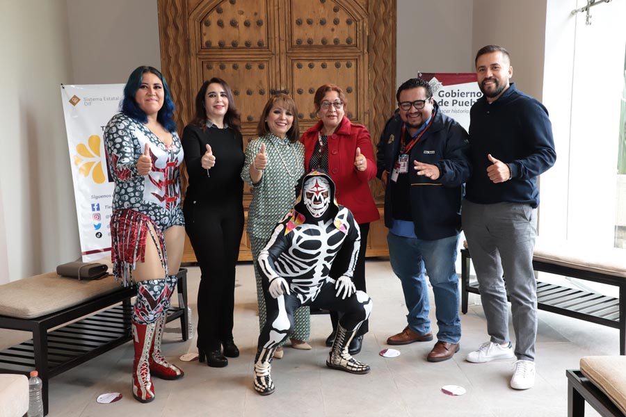 Organiza DIF función de lucha libre para aparatos auditivos