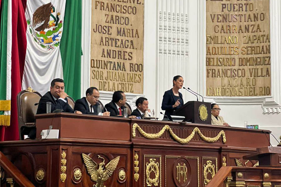 Presentó Claudia Sheinbaum Informe y le gritan presidenta