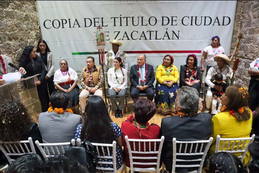 Otorgó Zacatlán título de la Ciudad a Presidenta de CONAPRED