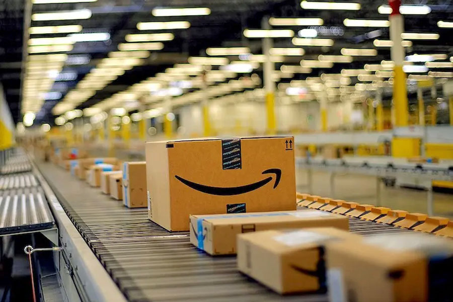 Iniciará Amazon despido de 10 mil trabajadores