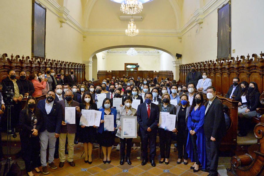 Entregó Lilia Cedillo Premio Ceneval a 70 egresados BUAP