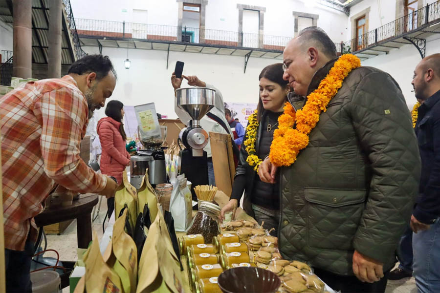 Zacatlán realiza Buen Fin del campo con 30 productores