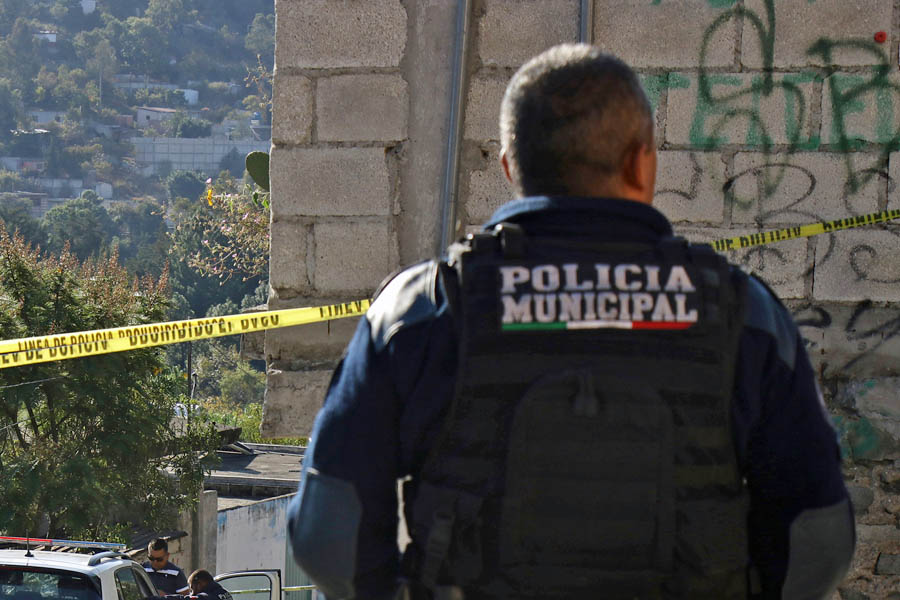 Llamó MBH a ediles sacar a policías con vínculos delictivos