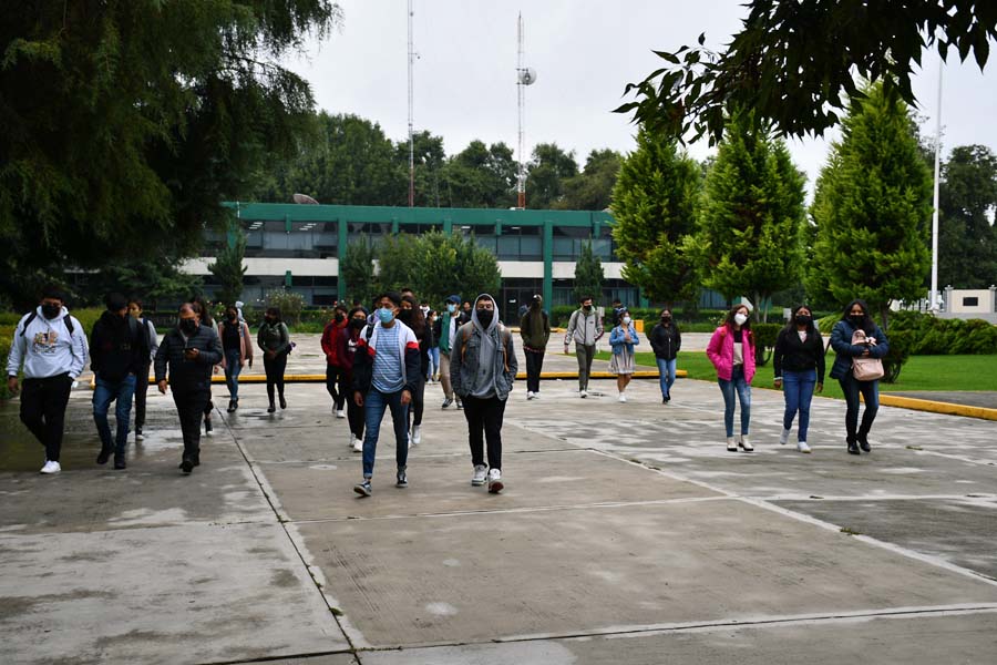 Reanudó clases Universidad Tecnológica de Huejotzingo: SEP