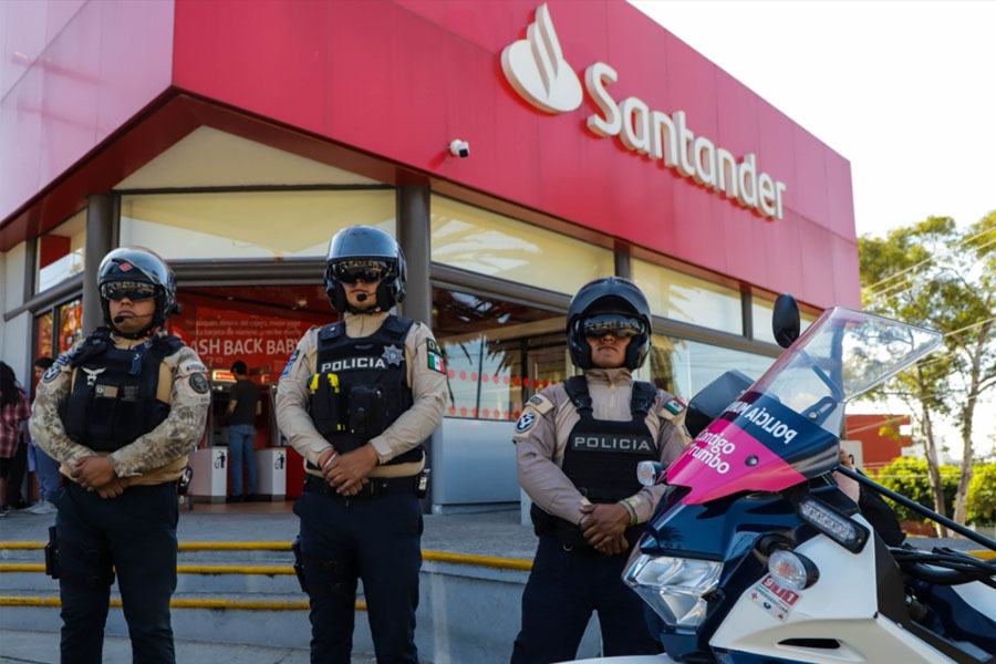 Mantiene policía municipal de Puebla acompañamiento bancario