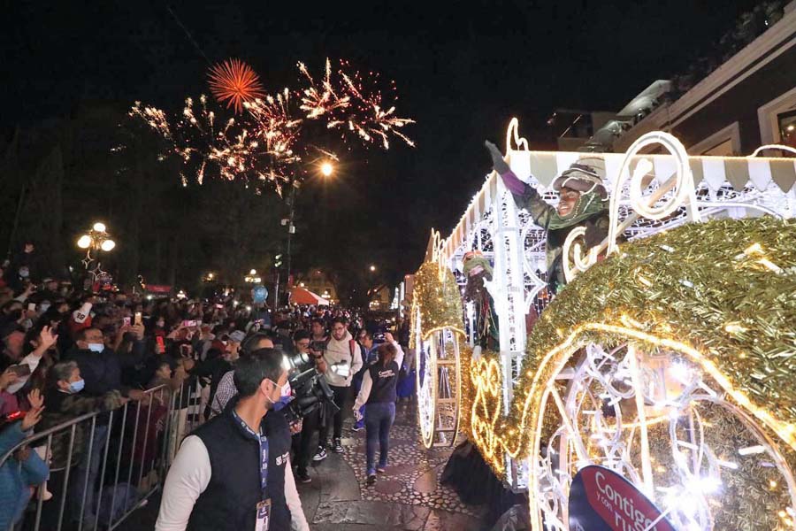 Acompañó Eduardo Rivera a los Reyes Magos en el Desfile