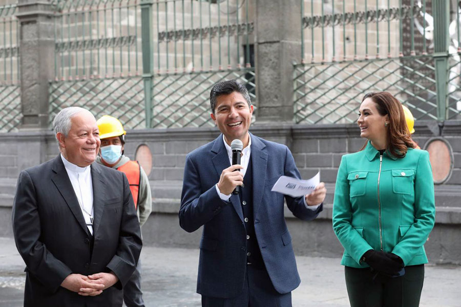 Inició Eduardo Rivera mantenimiento de la Catedral