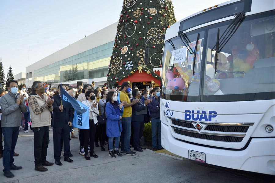 Ayuda BUAP a los Reyes Magos en comunidades del interior