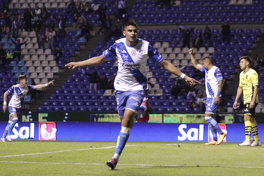 Venció Club Puebla 3 -1 al Mazatlán en el estadio Cuauhtémoc