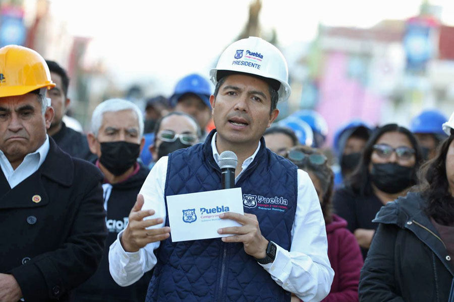 Supervisó Eduardo Rivera ampliación de colector sanitario