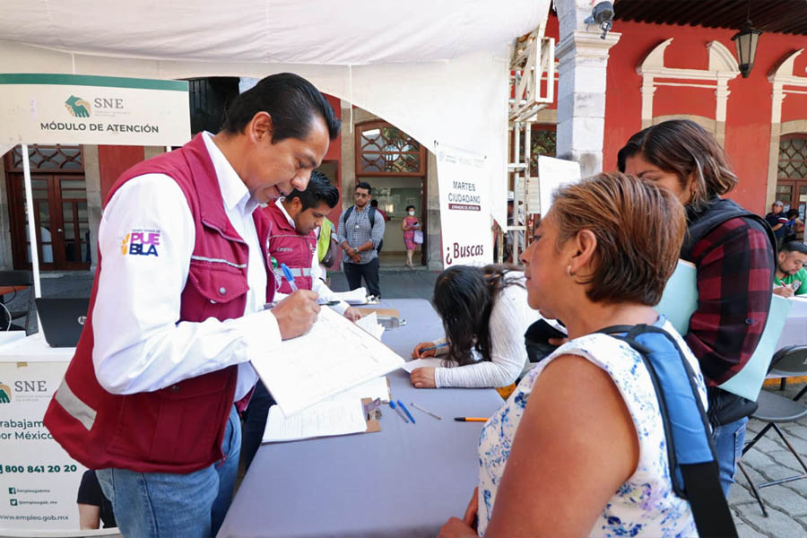 En Huauchinango inauguró Gabriel Biestro Feria de Empleo