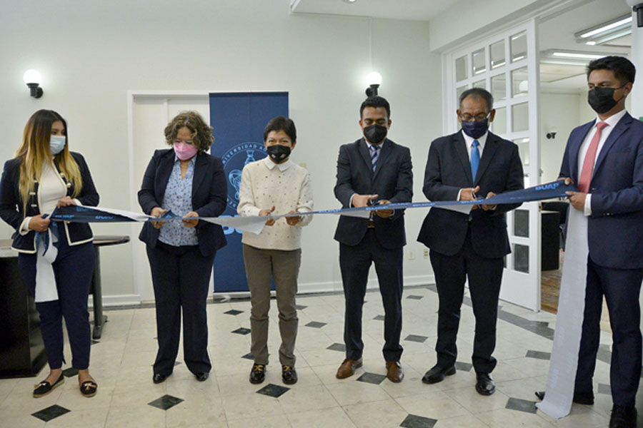 Inauguró Lilia Cedillo oficinas del Bufete Jurídico BUAP