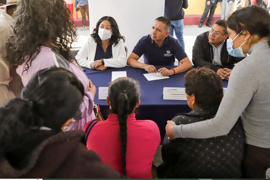 Encabezó Mundo Tlatehui "Viernes de proximidad" en Acatepec