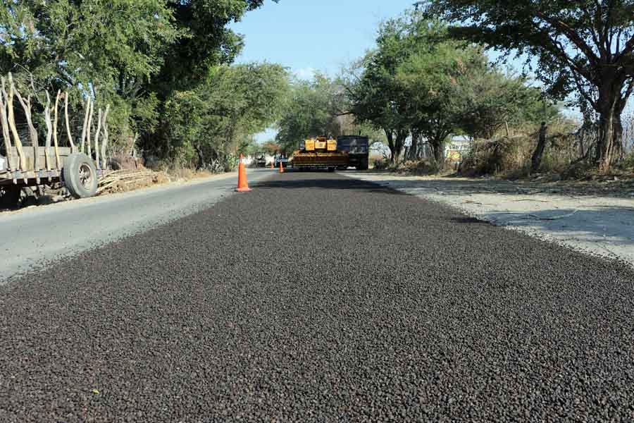 Reconstruye gobierno carretera Izúcar - Chiautla de Tapia