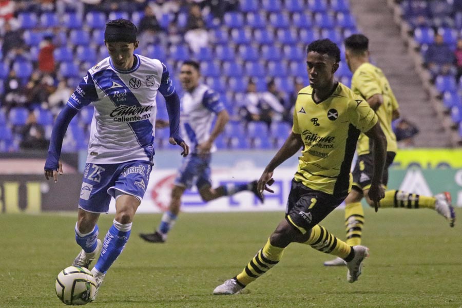 Venció Club Puebla 3 -1 al Mazatlán en el estadio Cuauhtémoc