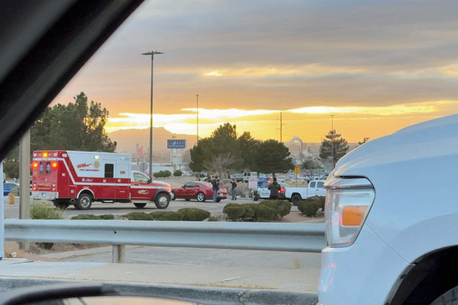 Un muerto y tres heridos, saldo de tiroteo en mall de Texas