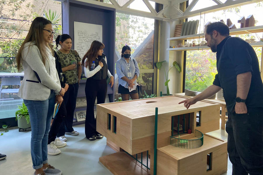 Vinculó Ayuntamiento a universitarios con arquitectos