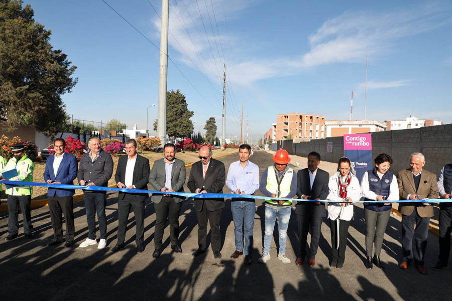 Inauguró Eduardo Rivera calle realizada por particulares