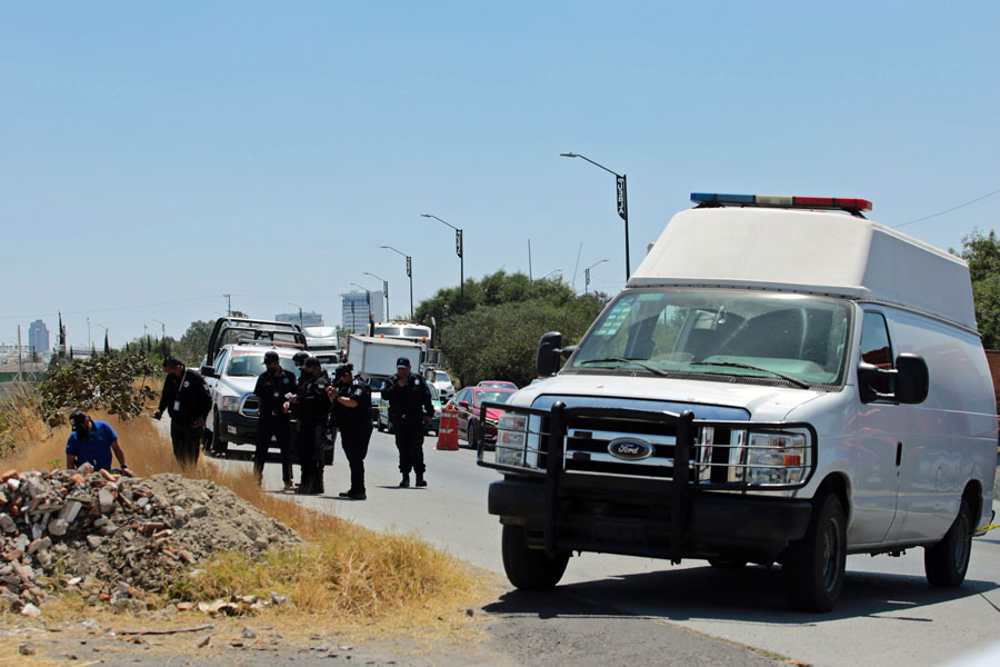 Hallaron encobijado frente a CIS de San Andrés Cholula