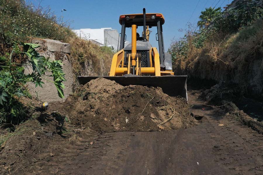 Inició Cuautlancingo mantenimiento en canales pluviales