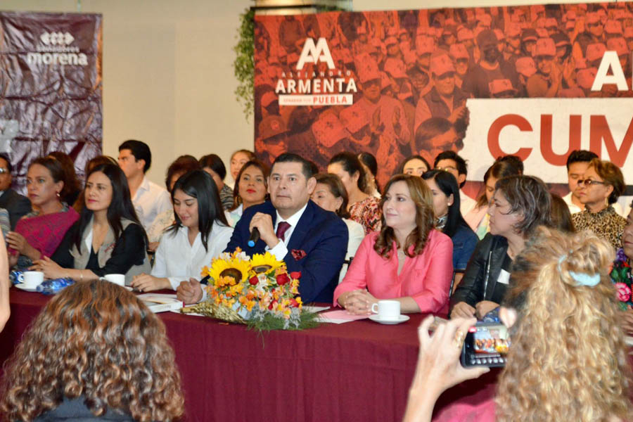 Seguirá senador Armenta trabajando por las mujeres y jóvenes