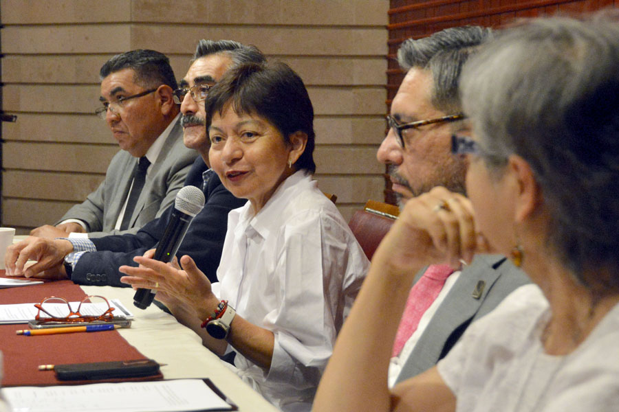 Participó en un conversatorio para reflexionar sobre el papel de las universidades ante las nuevas leyes en materia de educación y ciencia.