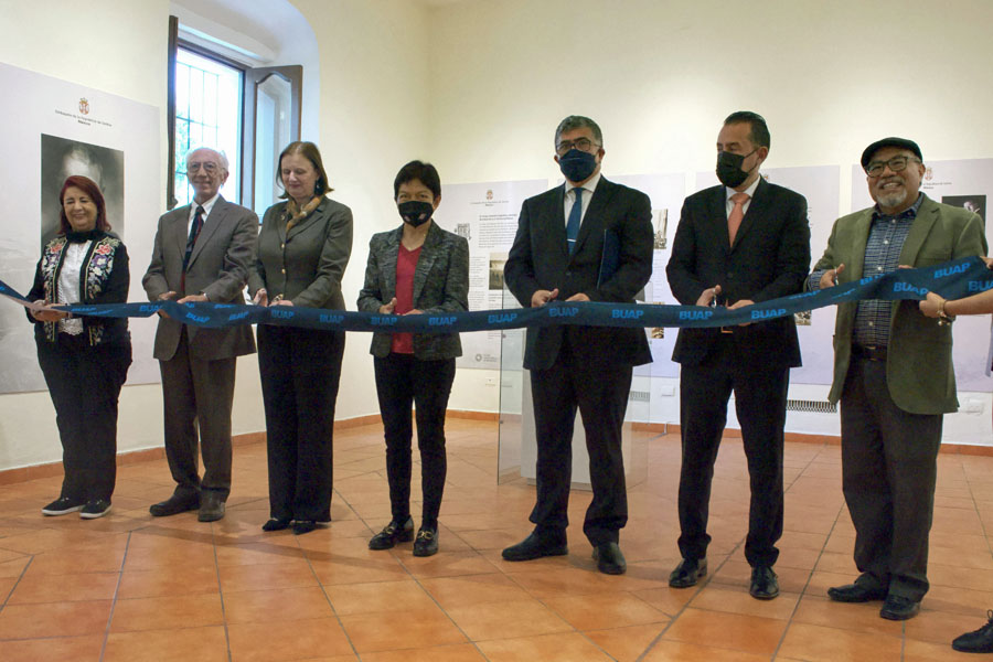 Inauguró Lilia Cedillo exposición sobre Nikola Tesla