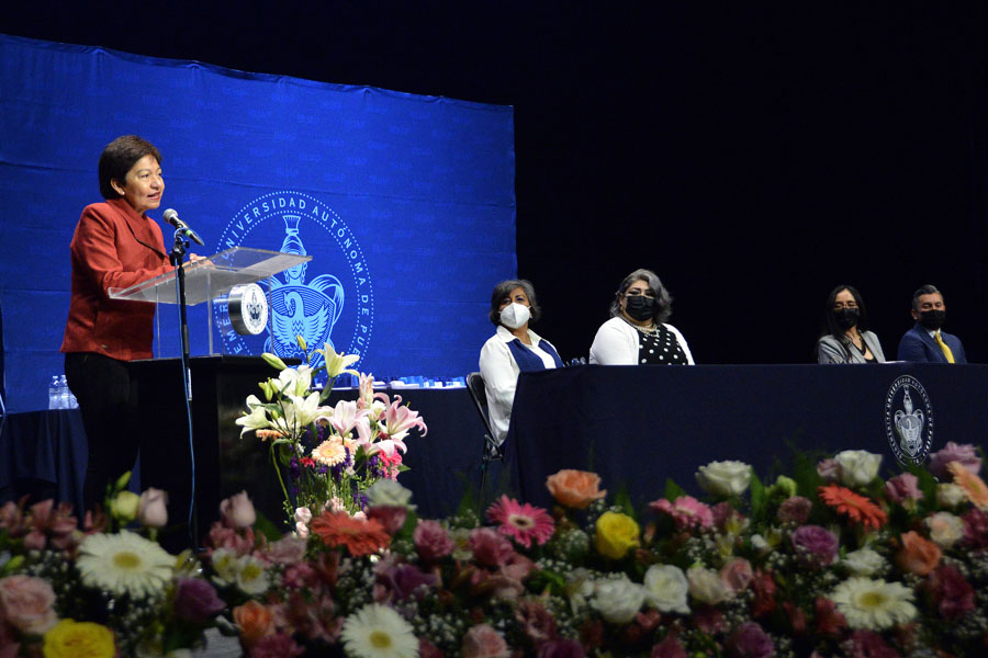 Presidió Lilia Cedillo graduación del Complejo Regional Sur