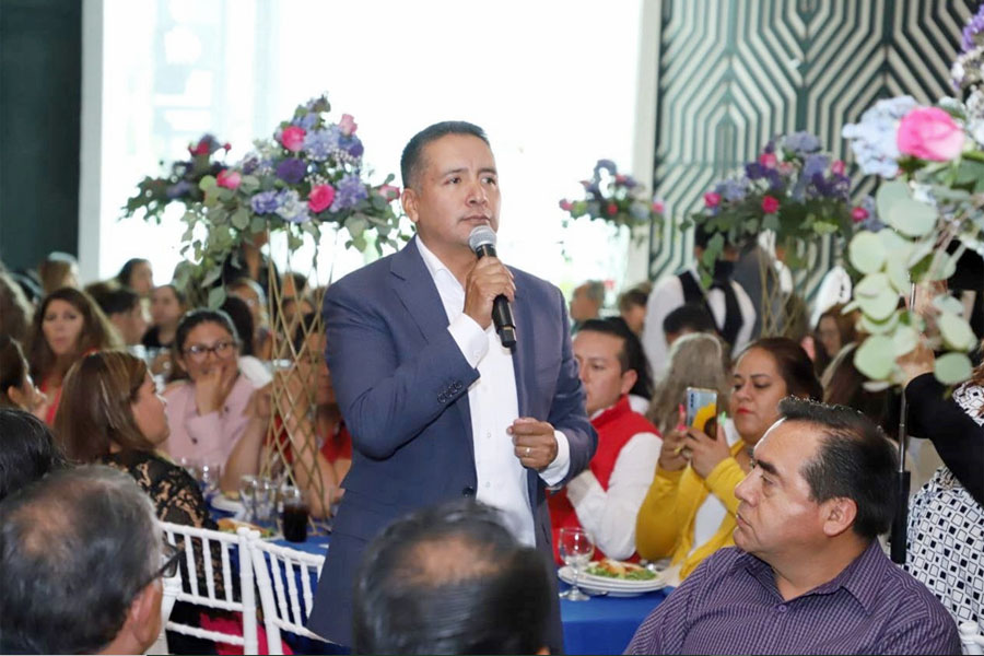 Celebró Mundo Tlatehui a maestros de San Andrés Cholula