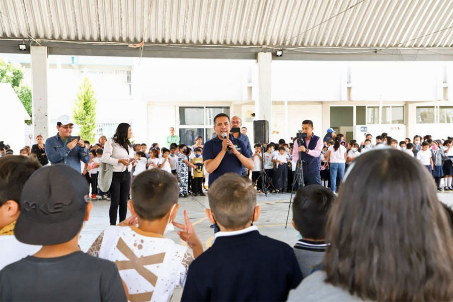 Implementó Mundo Tlatehui captación de agua en escuela